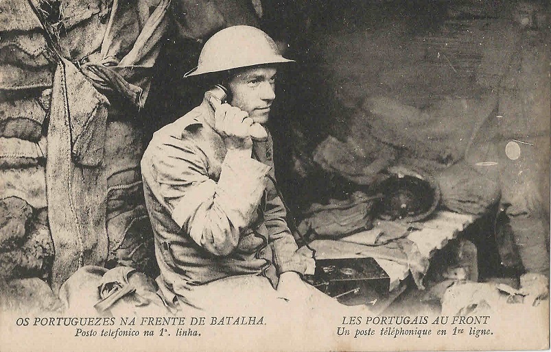 "Os Portuguezes na Frente de Batalha"