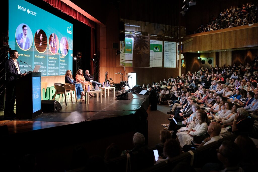 IX Encontro Internacional Sobre Inovação Pedagógica | SUPERTABi