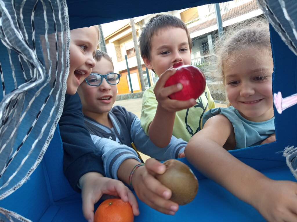 Dia Mundial da Alimentação Celebrado com História e Sabores no Jardim de Infância da EB Ferreiró