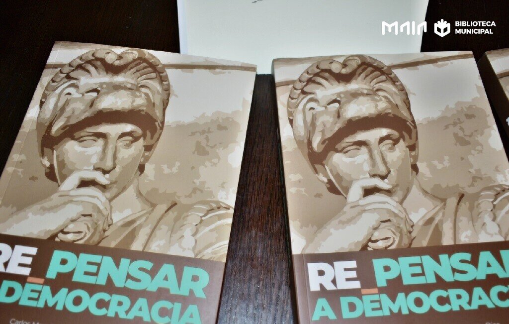 Re_pensar a Democracia